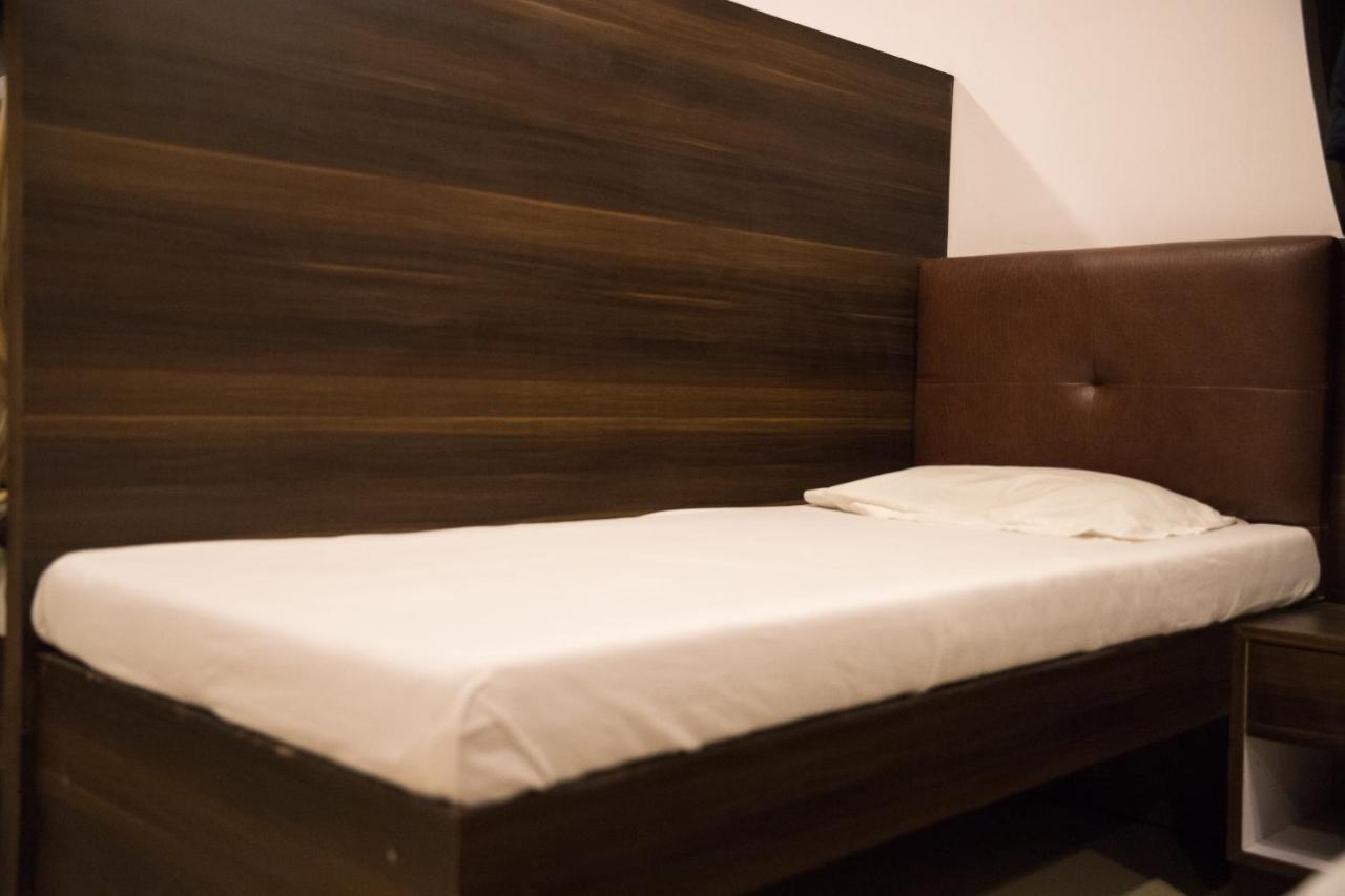 Hotel Alibaba מומביי מראה חיצוני תמונה