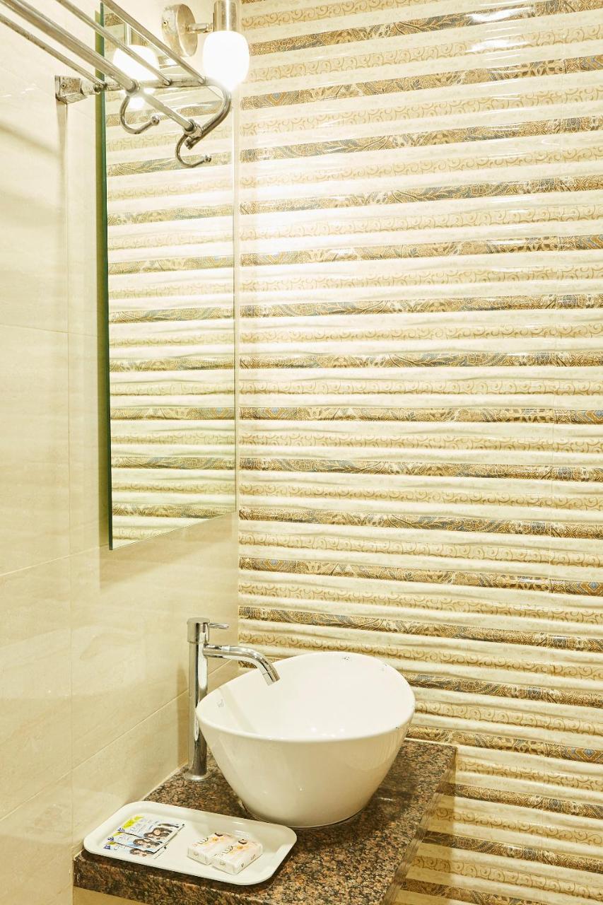 Hotel Alibaba מומביי מראה חיצוני תמונה