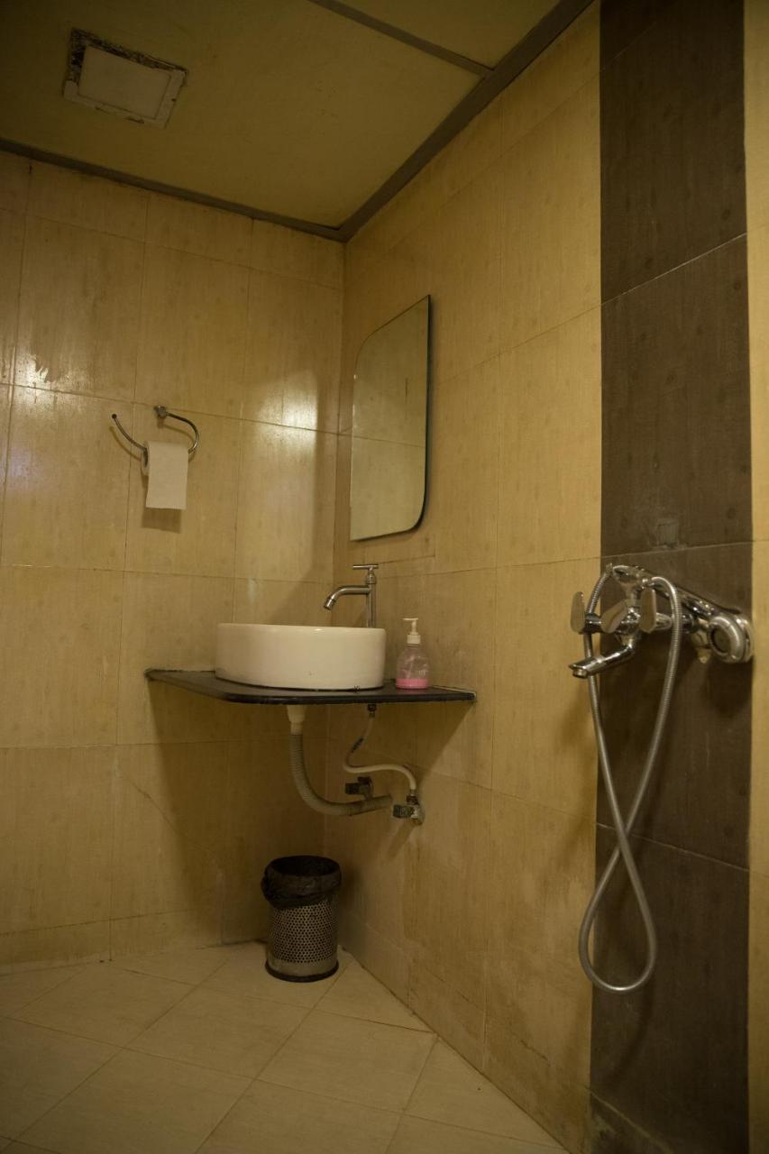 Hotel Alibaba מומביי מראה חיצוני תמונה
